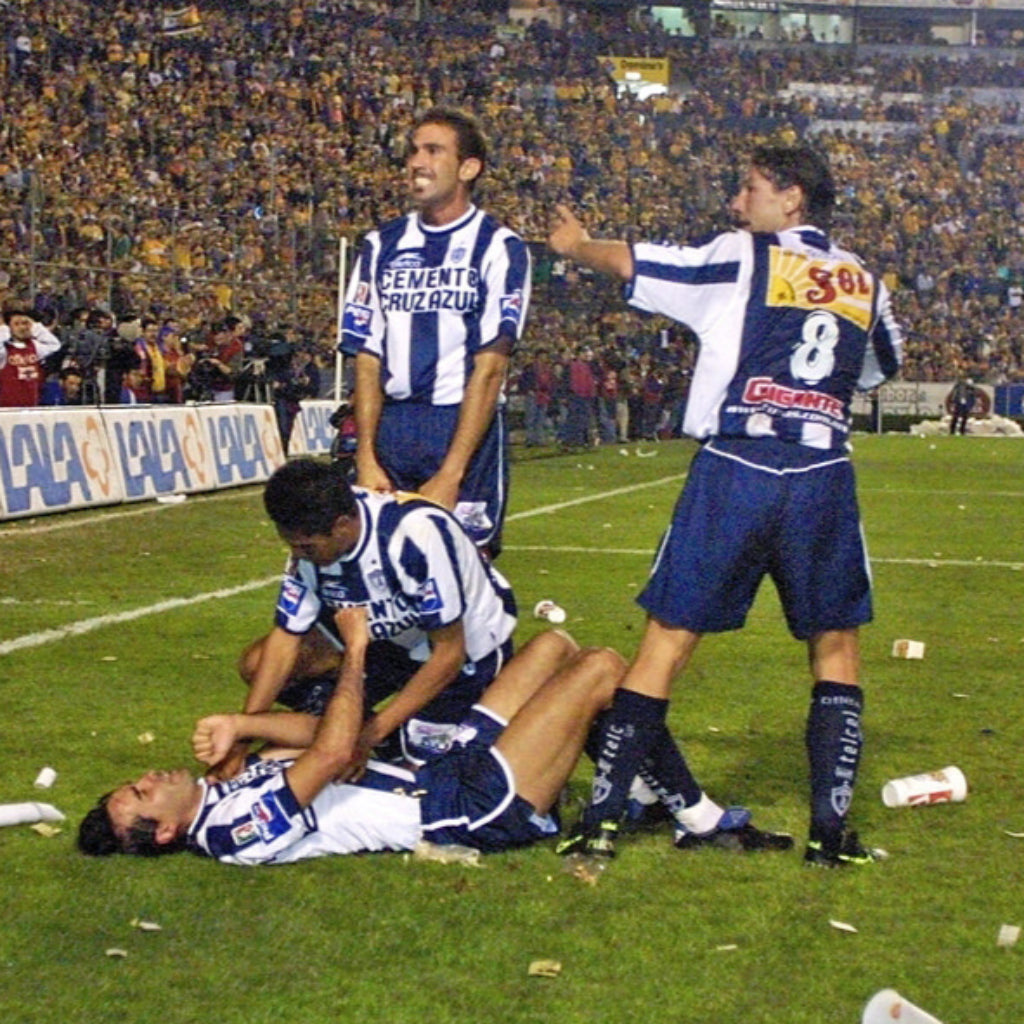 Pachuca 2001/02 Local (EXPRESS)