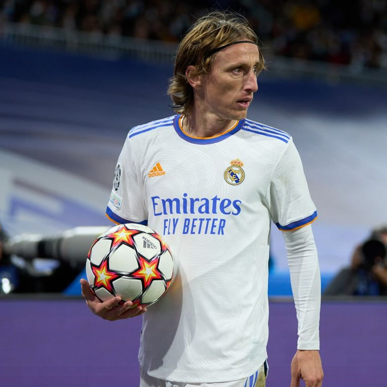 Real Madrid 2021/22 Local