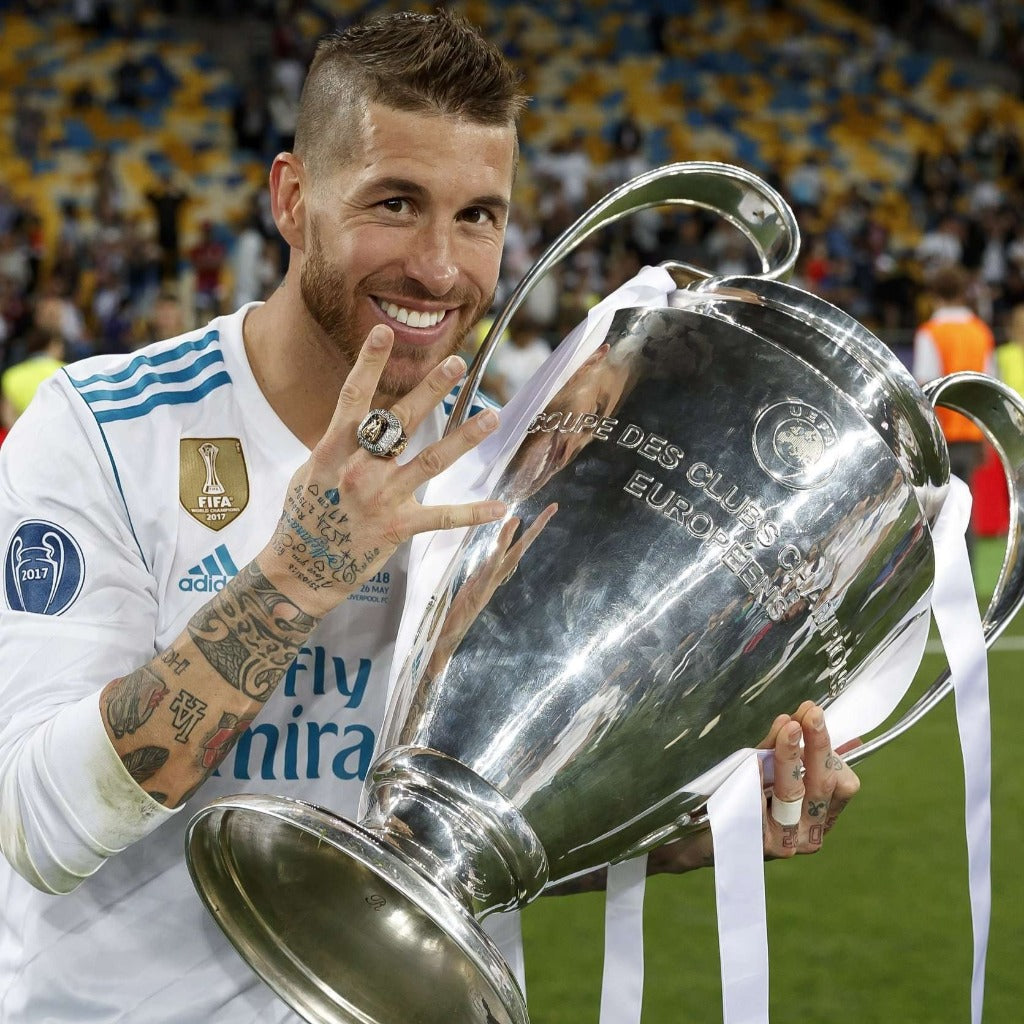 Real Madrid 2017/18 Local para Niños