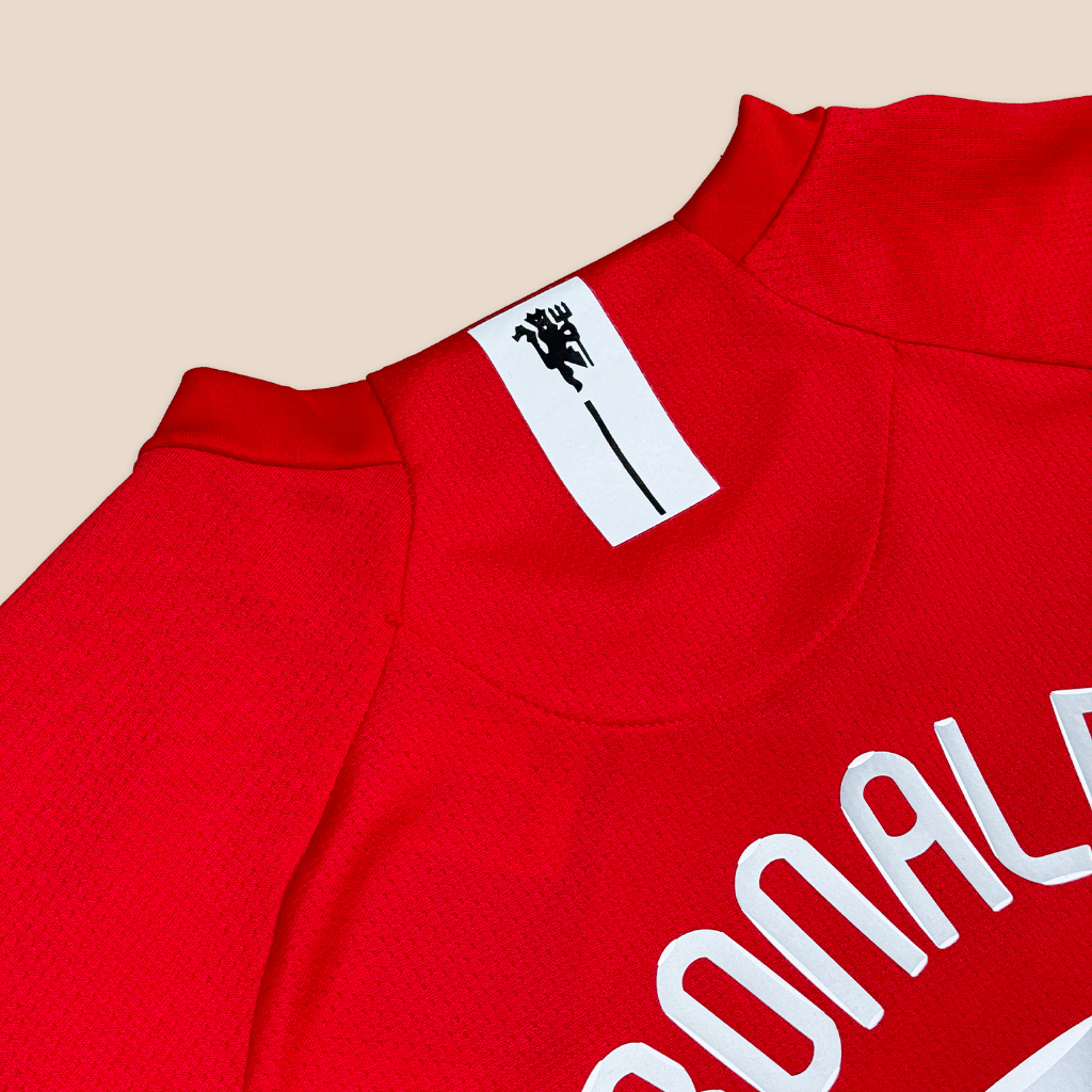 Manchester United 2007/08 Local para Niños