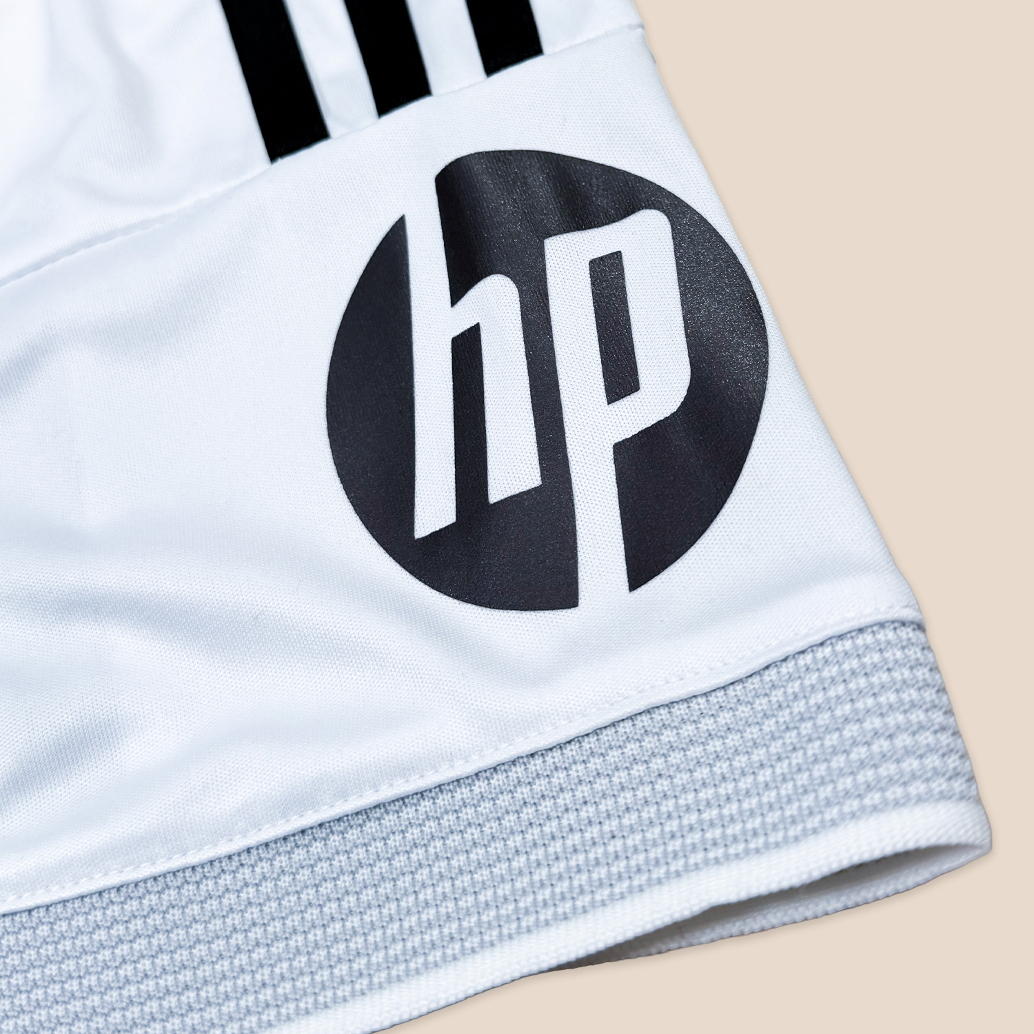 Real Madrid 2025/26 Local para Niños